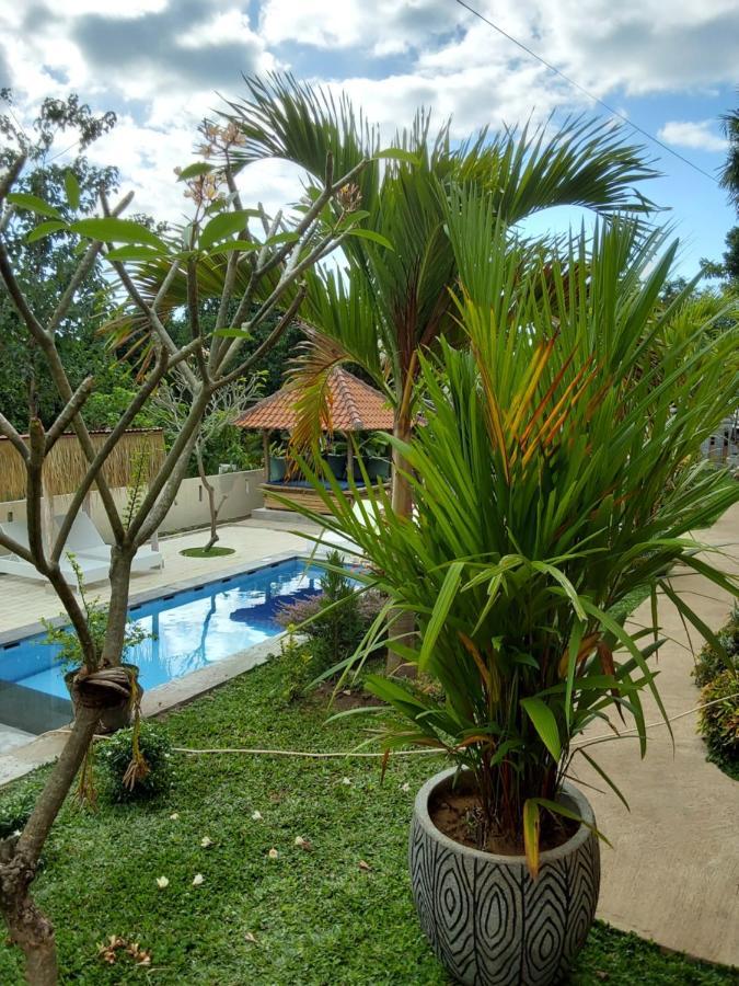 Okaoki Homestay Amed Esterno foto