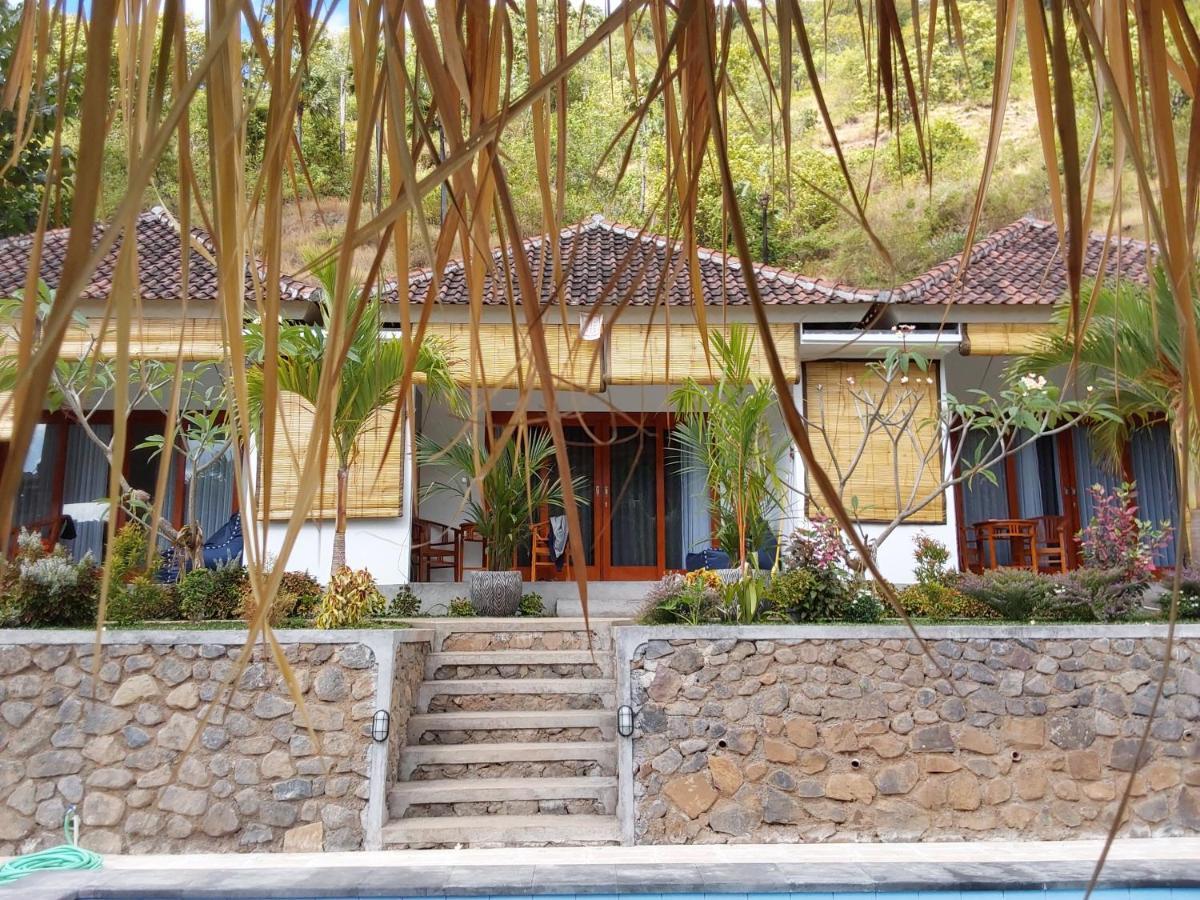 Okaoki Homestay Amed Esterno foto
